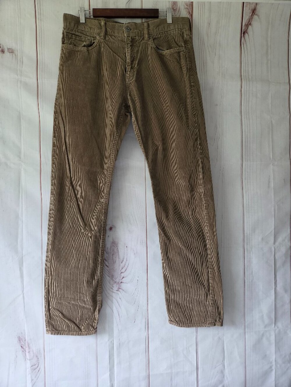 Banana Republic Tan Corduroy Pants, Men’s 34x34. Classic 5-pocket style straight